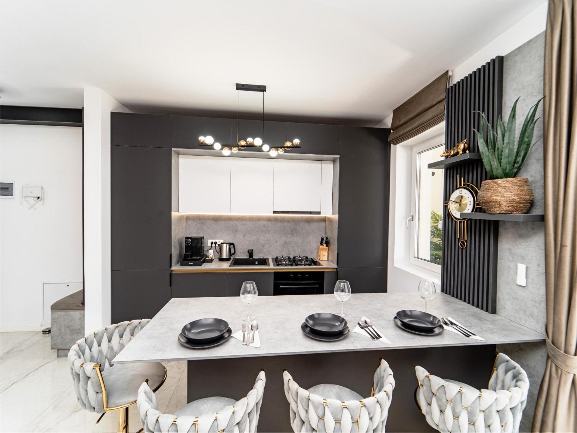 Fashion Stay-Valentino Apartment - By Openhouse Giroc Ngoại thất bức ảnh